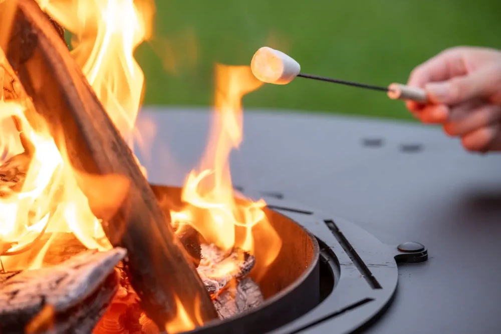 Bonfire and roasted cotton sugar body