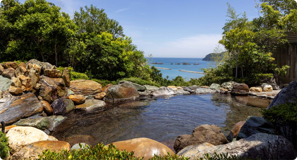 “Kushimotocho Onsen” is a hot spring resort located in Wakayama Prefecture.