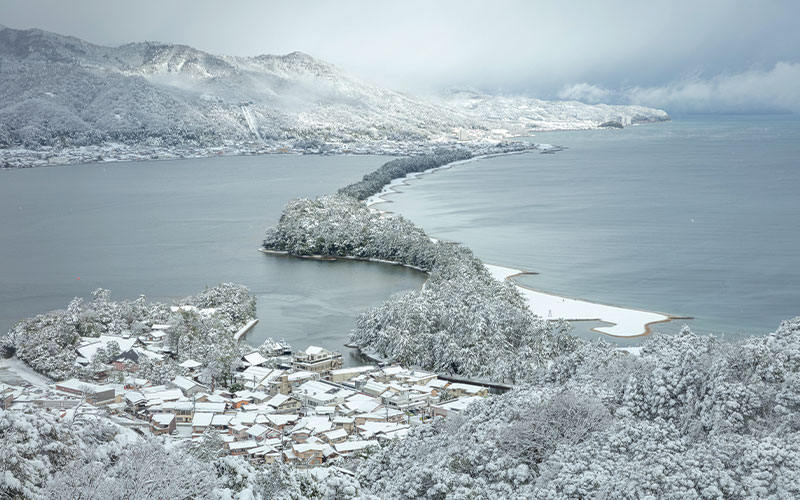Kyoto in the winter sea