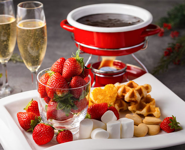 Strawberry chocolate fondue