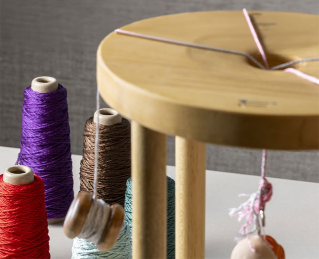 Making silk braided misanga