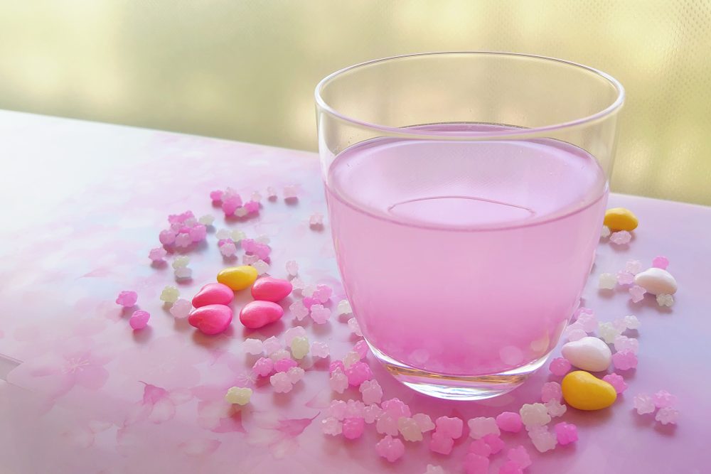 You can enjoy spring with "Sakura cocktail" for a limited time. A relaxing moment in the lounge