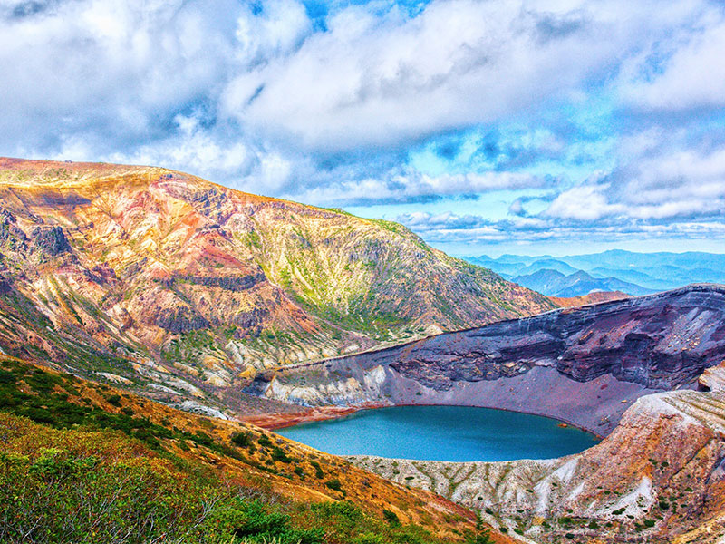 On a journey to meet Zao's autumn and colored moments, such as famous spot Ogama and Echo Line